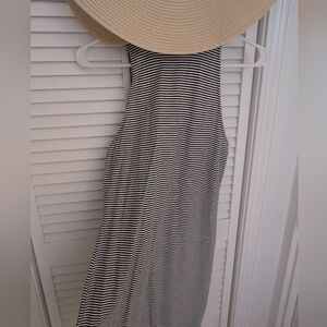 American Eagle Outfitters Black and White Sheath Dress